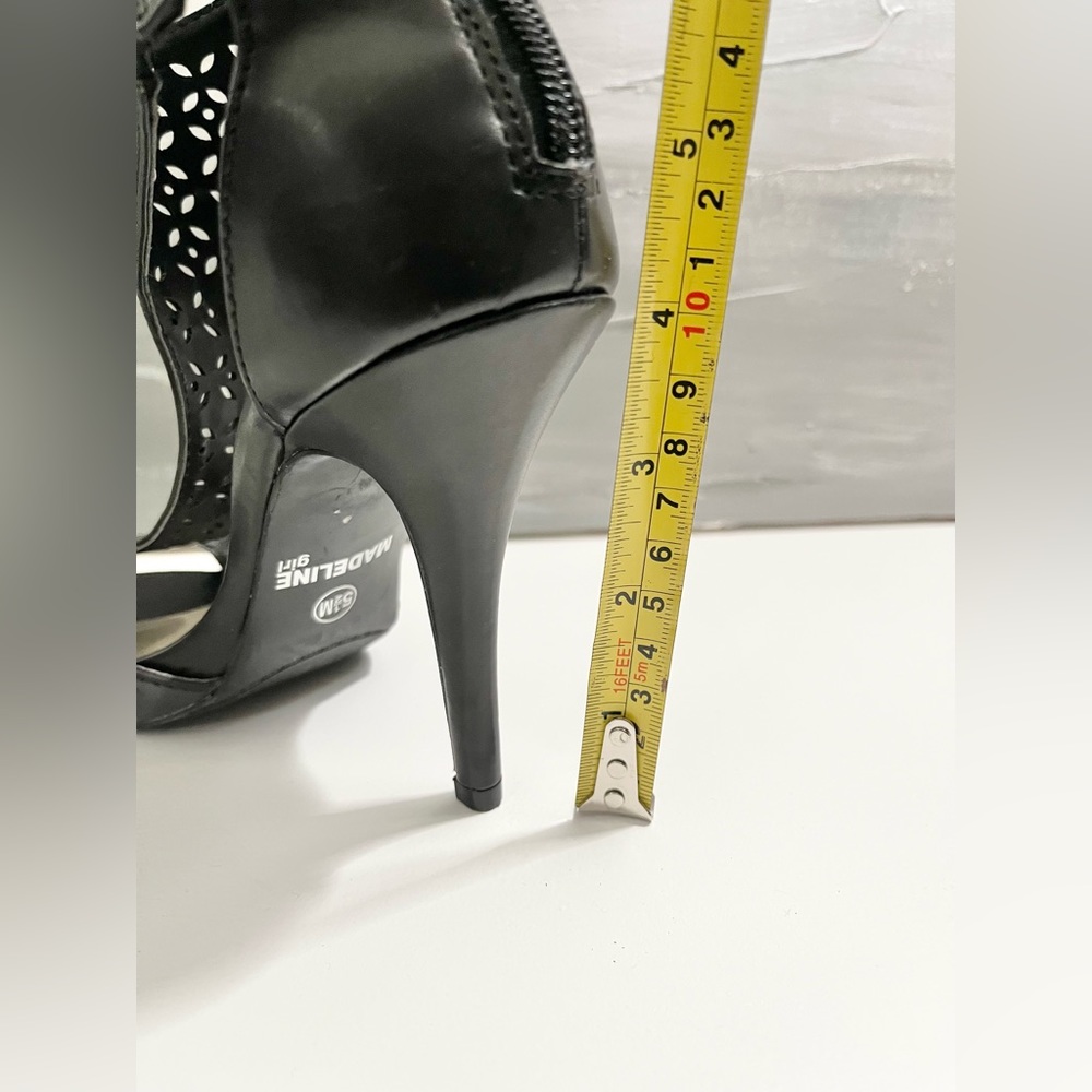 Madeline Girl Black Heels Size 5.5 - Picture 6 of 7